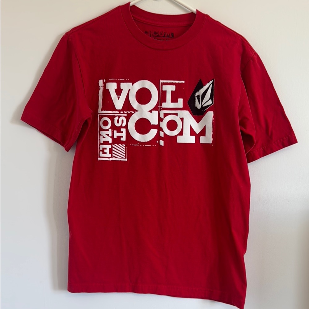 Vintage Volcom Red Graphic T-Shirt